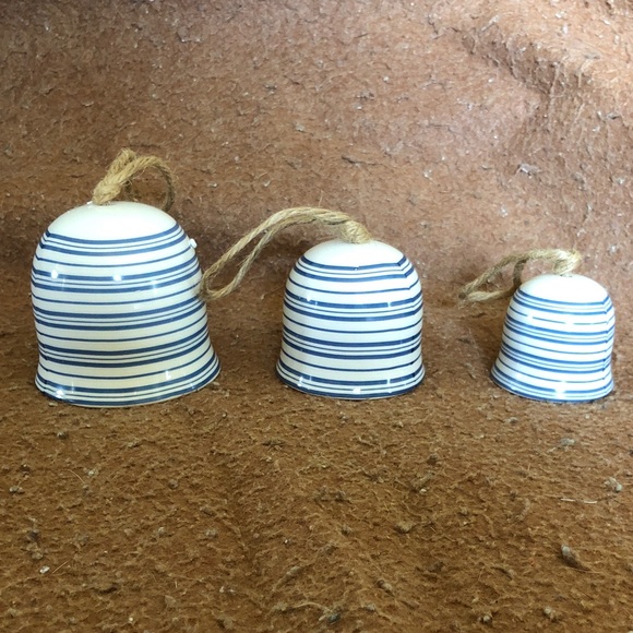 Avon Seaside Garden Wind Chimes - Picture 1 of 4